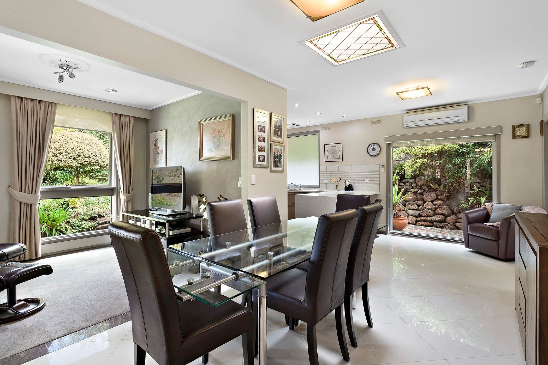 13 Genoa Court, Mount Waverley VIC 3149, Mount Waverley - Thumbnail 4