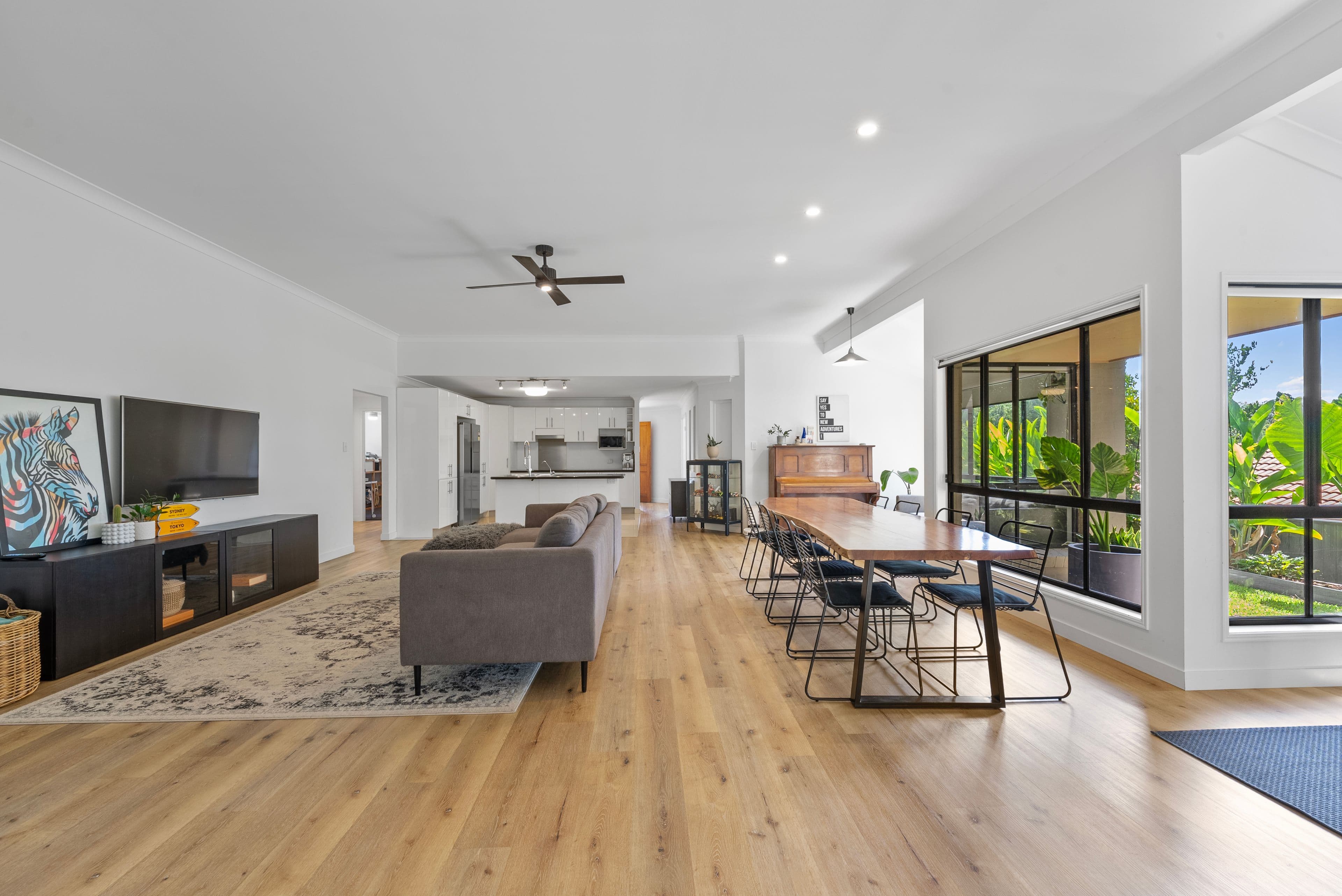 10 Amanu Crescent, Pacific Pines QLD 4211, Pacific Pines - Thumbnail 4