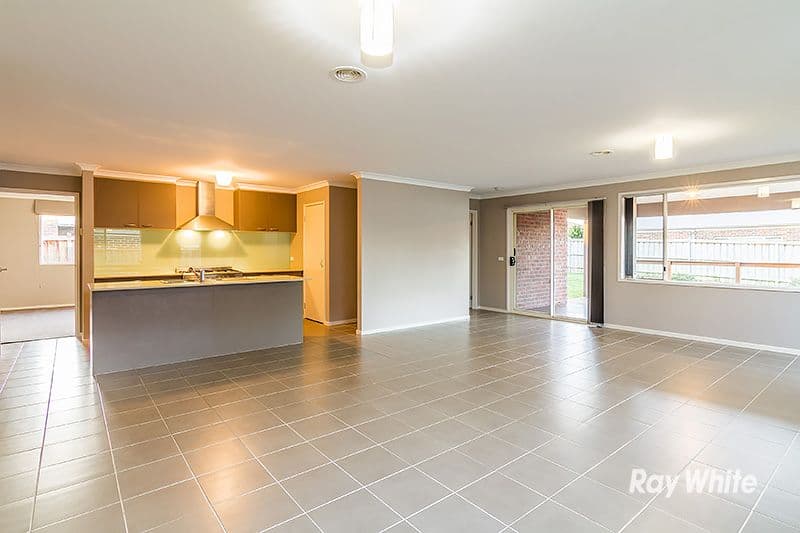 40 Flash Dan Drive, Cranbourne East VIC 3977, Cranbourne East - Thumbnail 4
