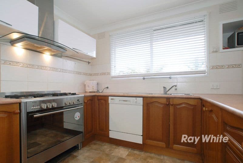 5 Chanelle Court, SPRINGVALE SOUTH VIC 3172, Springvale South - Thumbnail 2