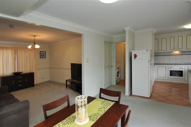 Unit 4, 58 Gordon Avenue, NEWTOWN QLD 4350, Newtown - Thumbnail 2
