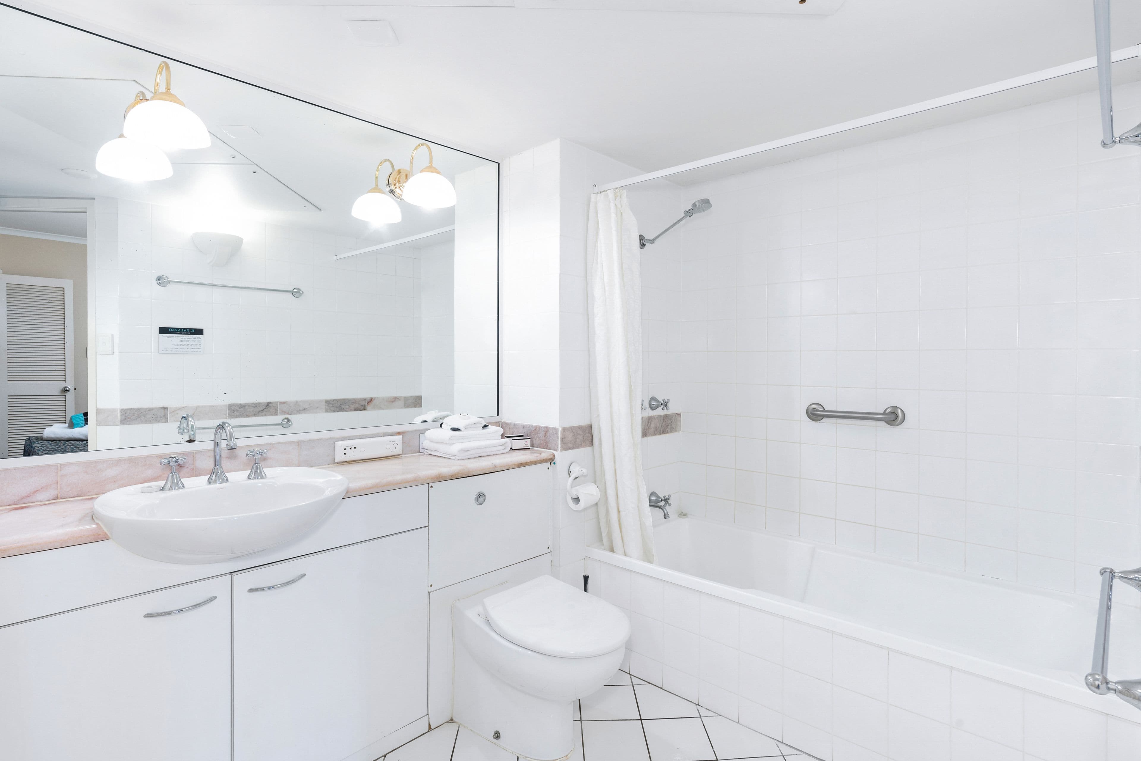 62 Abbott Street, Cairns City QLD 4870, Cairns City - Thumbnail 3