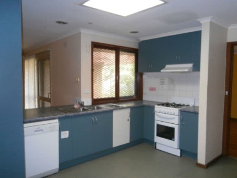 5 Mitchell Road, MONT ALBERT NORTH VIC 3129, Mont Albert North - Thumbnail 2