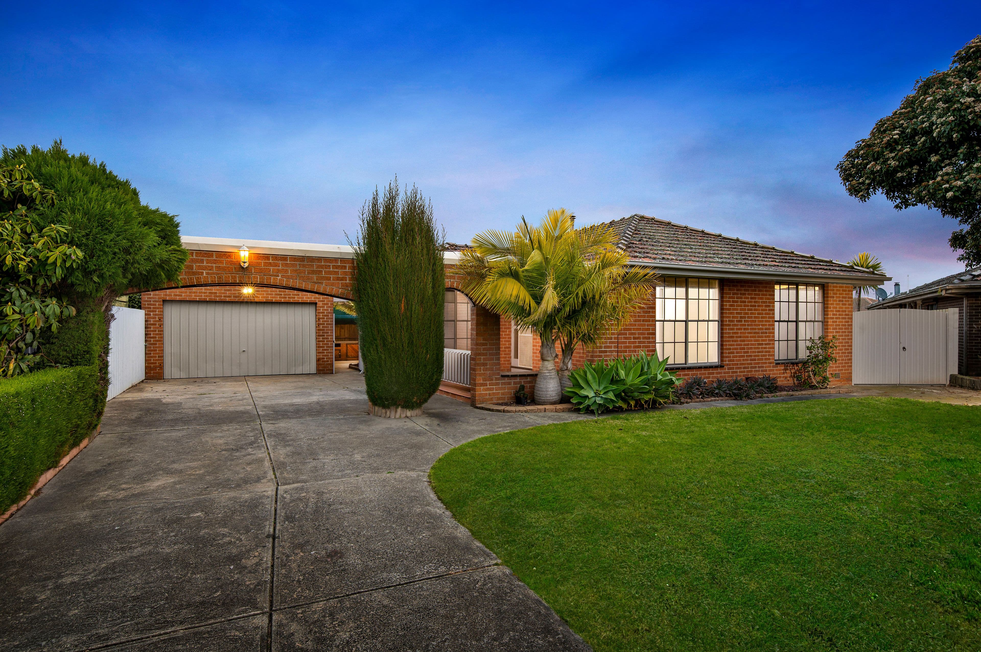 2 Luton Close, Epping VIC 3076, Epping - Image 1