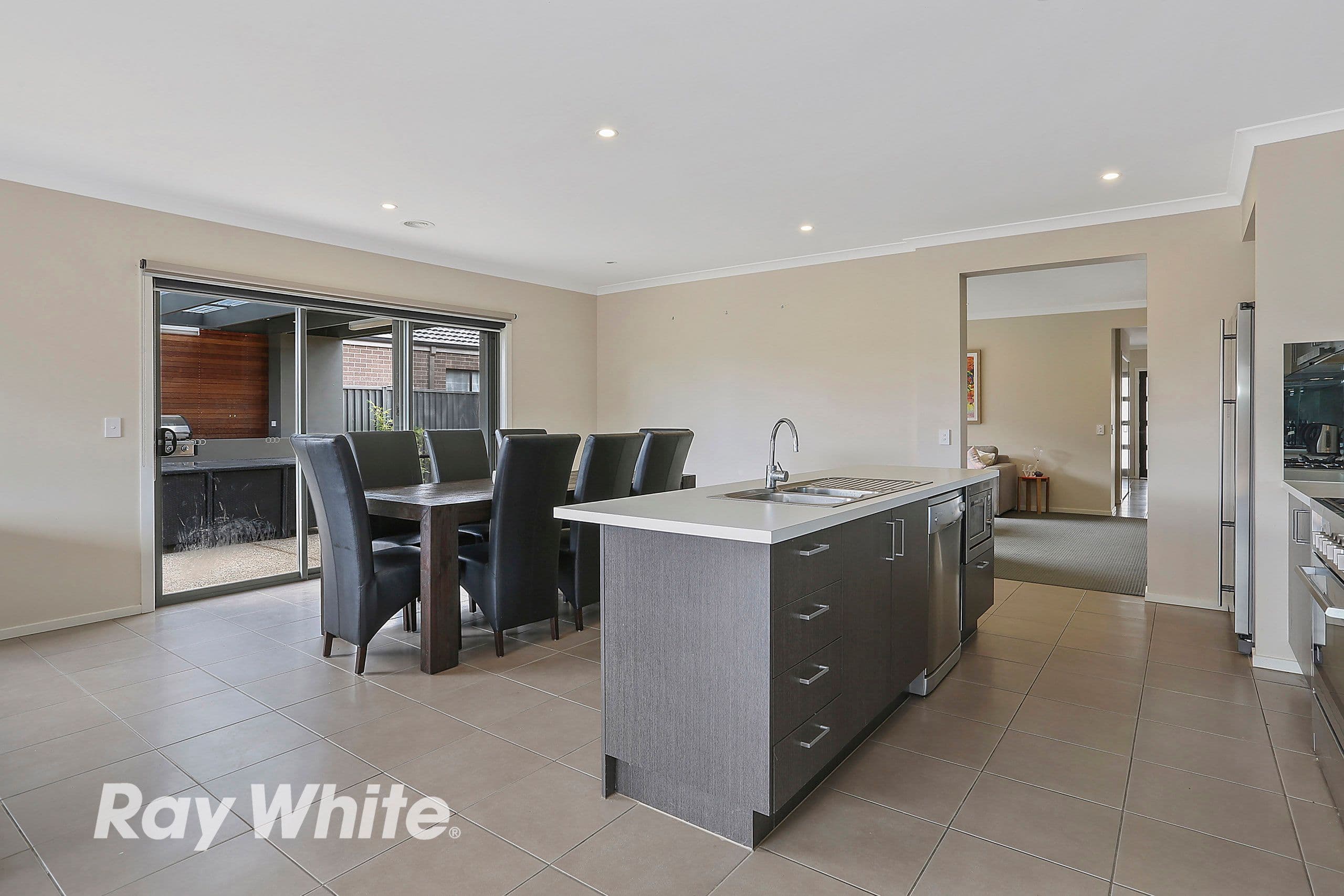 11 Kingfisher Court, Lara VIC 3212, Lara - Thumbnail 4