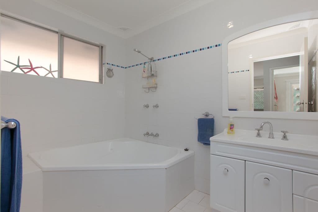 13 Regal Way, VALENTINE NSW 2280, Valentine - Thumbnail 7