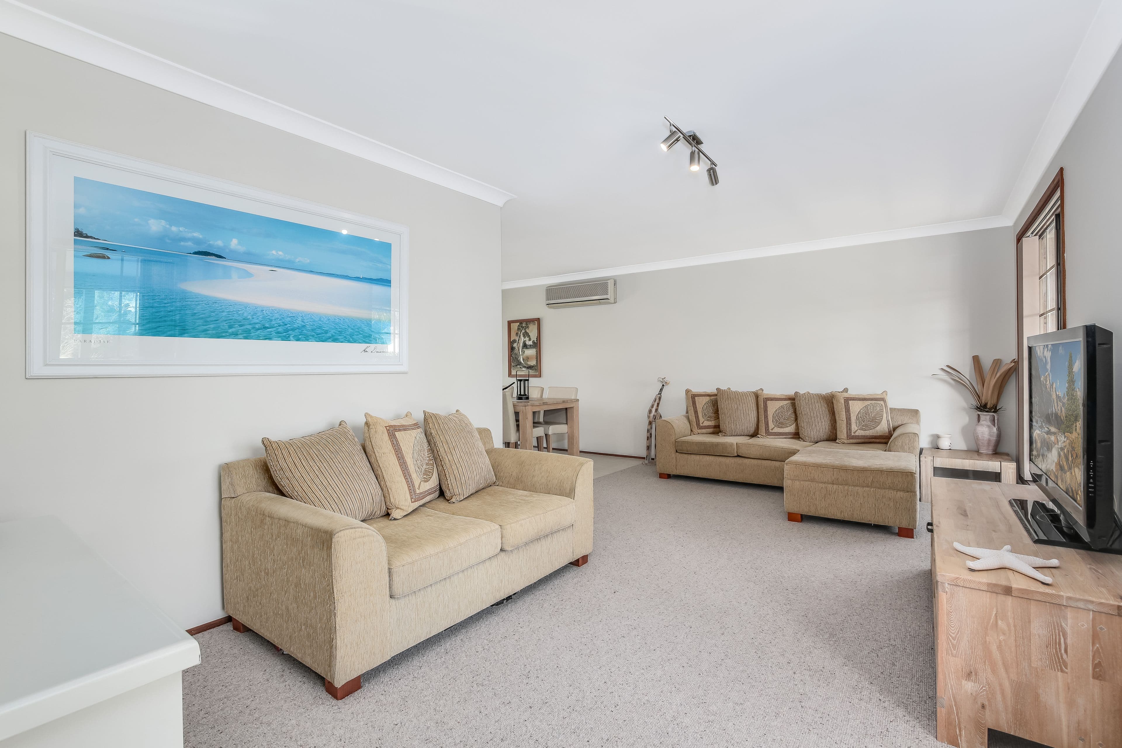 27 Bellona Street, Winston Hills - Thumbnail 2