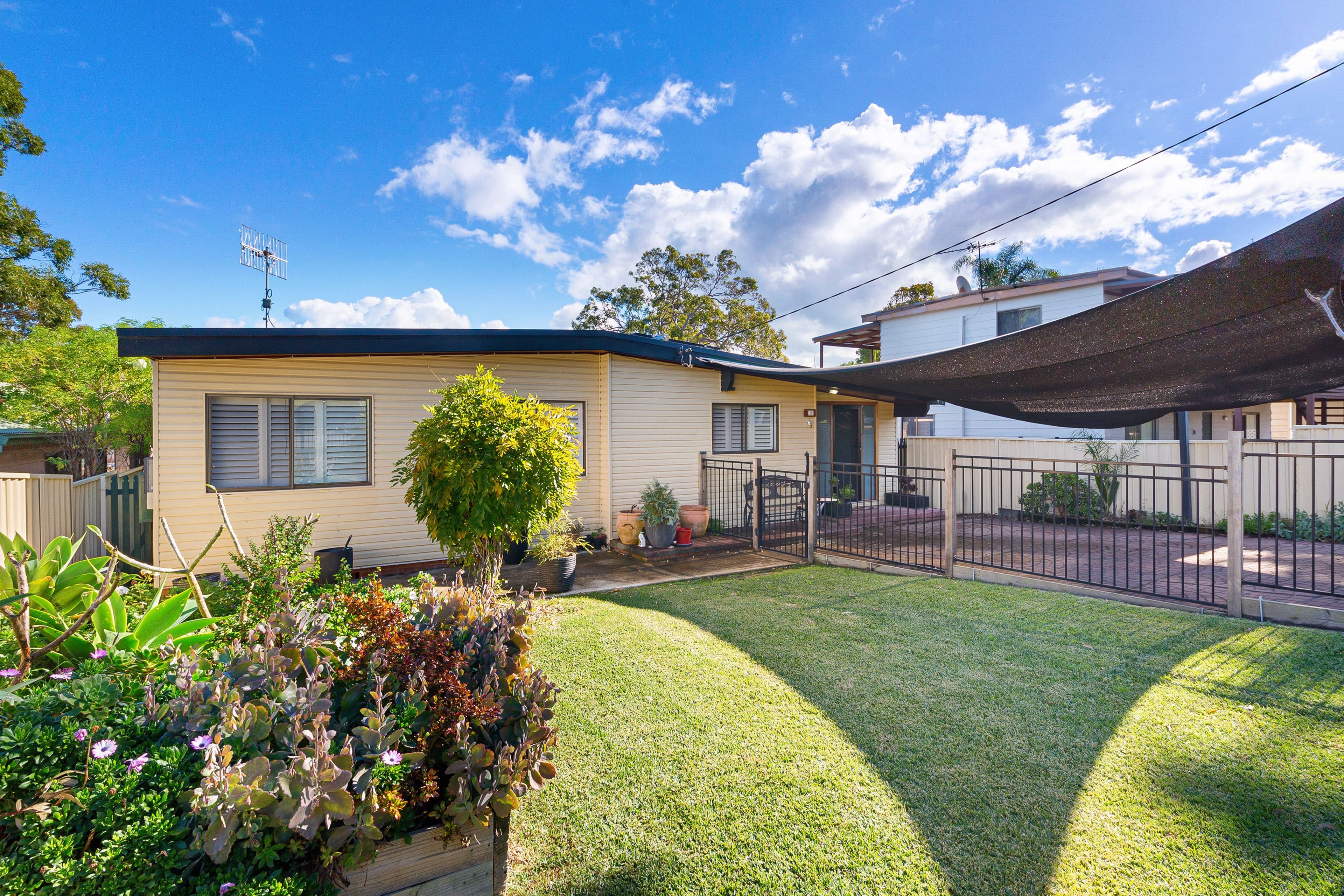 16 Laelana Avenue, Budgewoi NSW 2262, Budgewoi - Image 1
