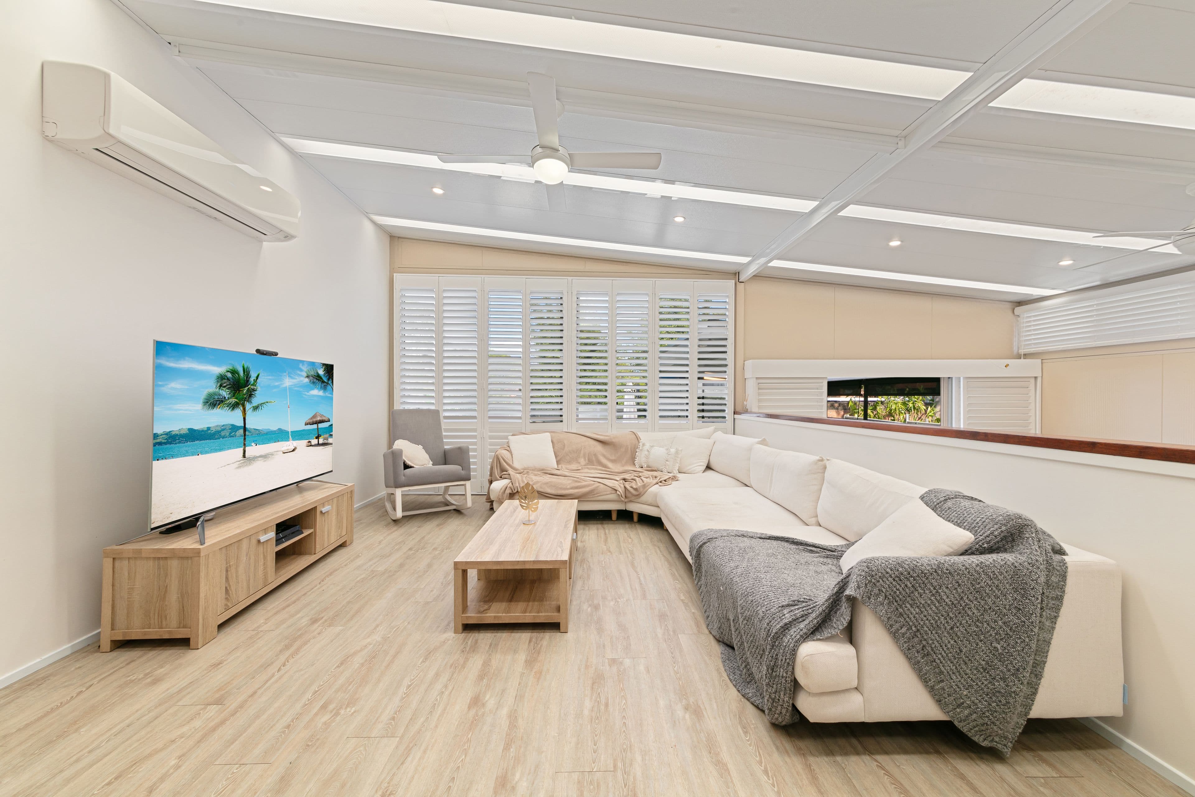 16 Laelana Avenue, Budgewoi NSW 2262, Budgewoi - Thumbnail 2