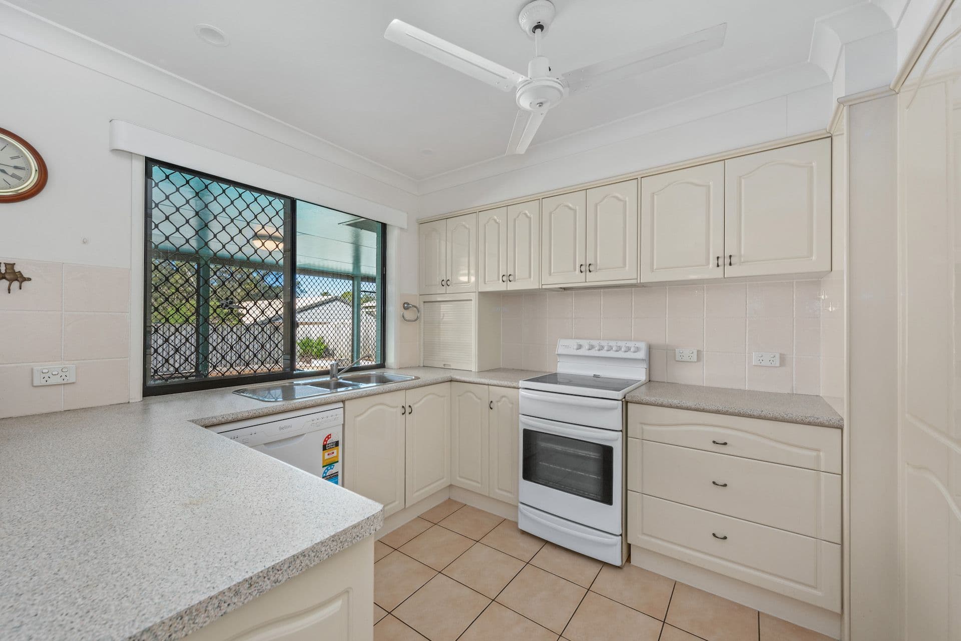 16 Tuckeroo Street, Rothwell QLD 4022, Rothwell - Thumbnail 3