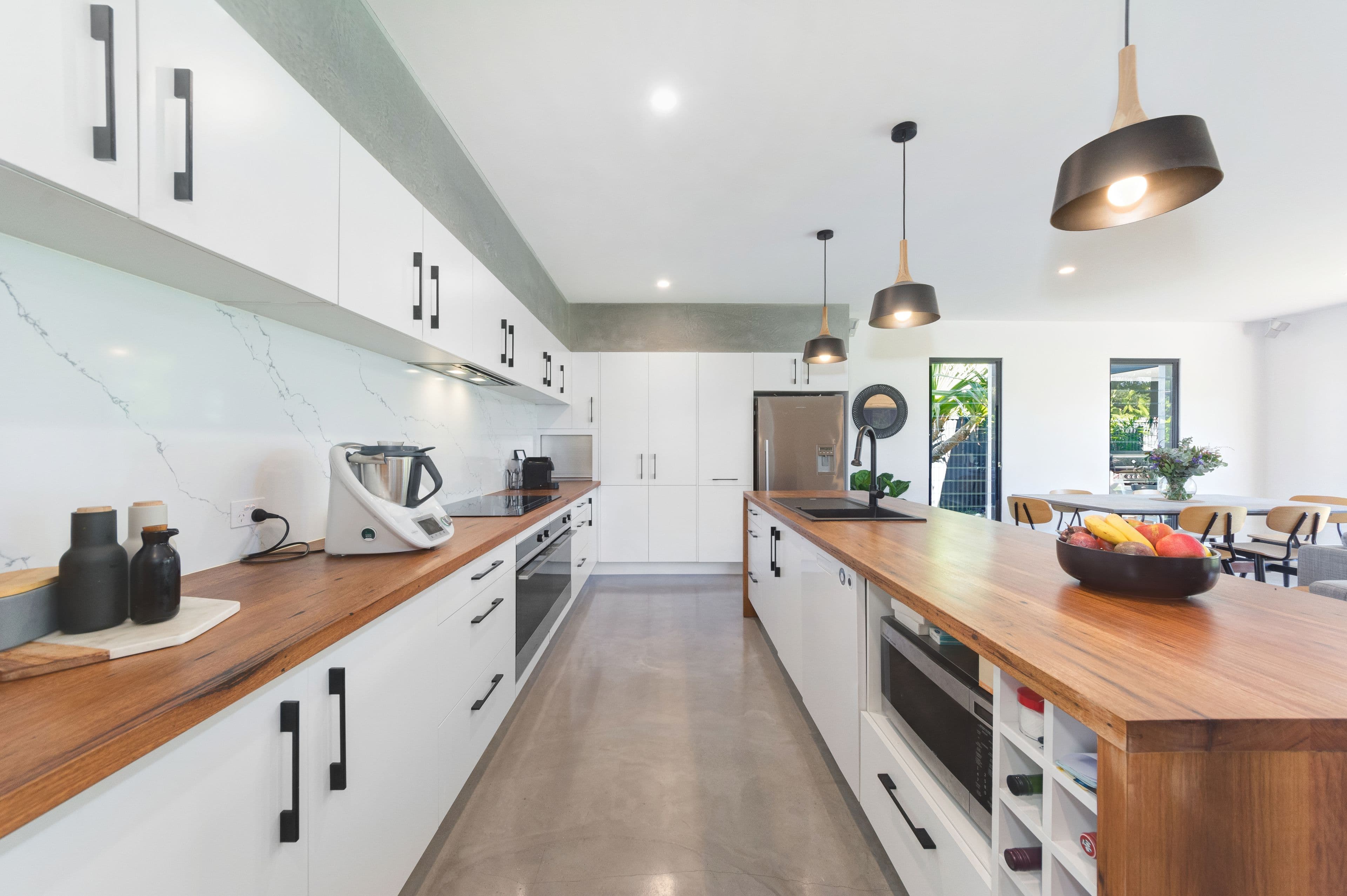 32 Fairsky Avenue, Mermaid Waters QLD 4218, Mermaid Waters - Thumbnail 2