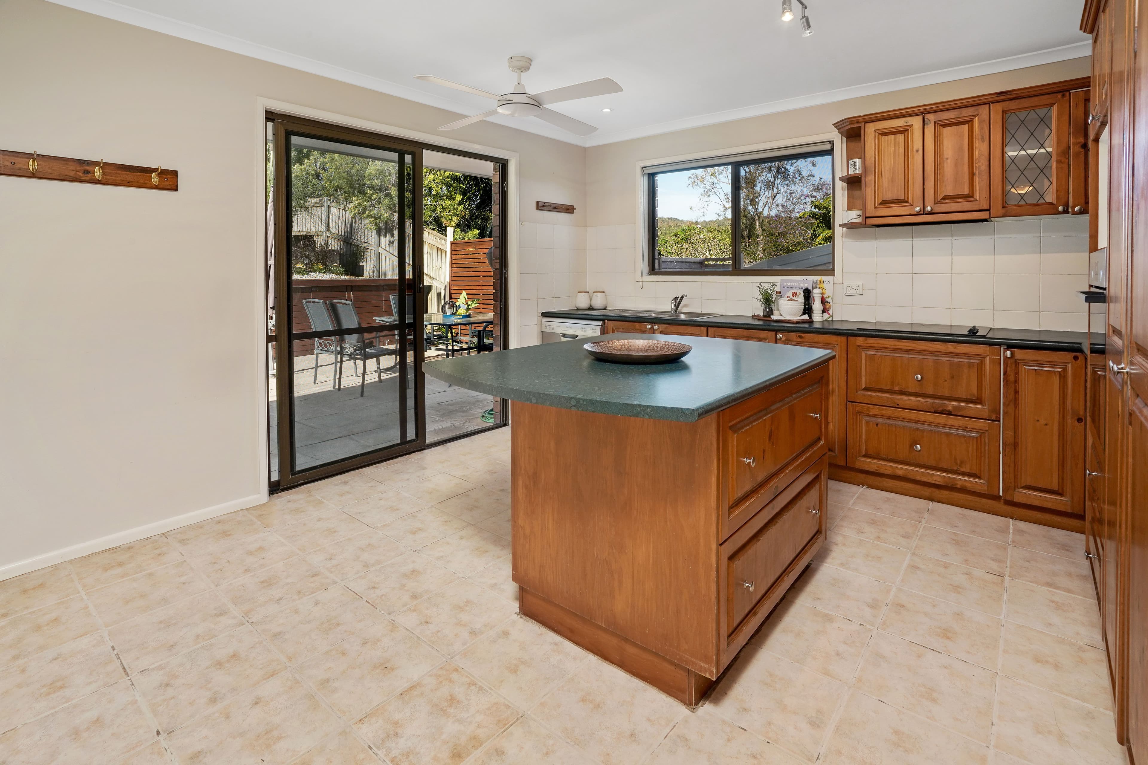 23 Teroma Street, The Gap QLD 4061, The Gap - Thumbnail 4