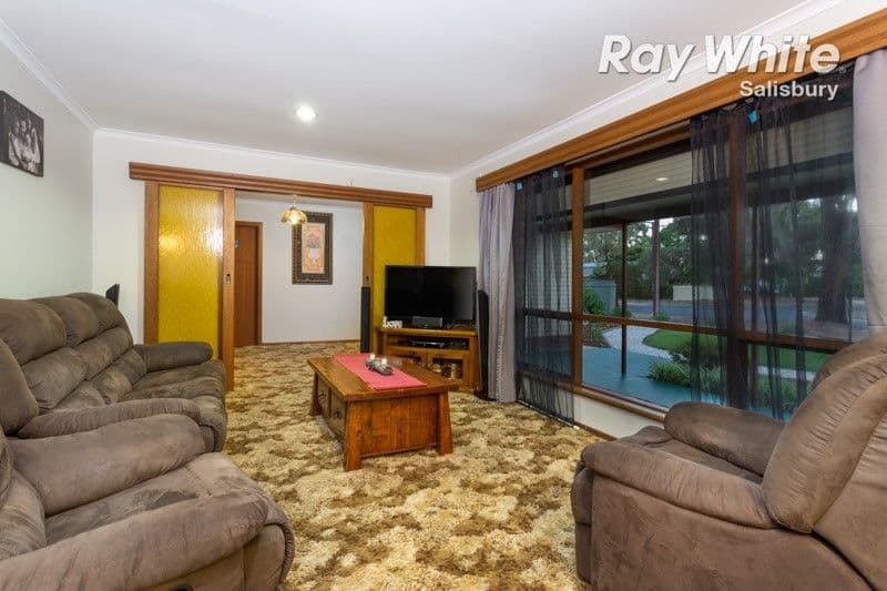 43 Universal Road, Salisbury Downs SA 5108, Salisbury Downs - Thumbnail 2