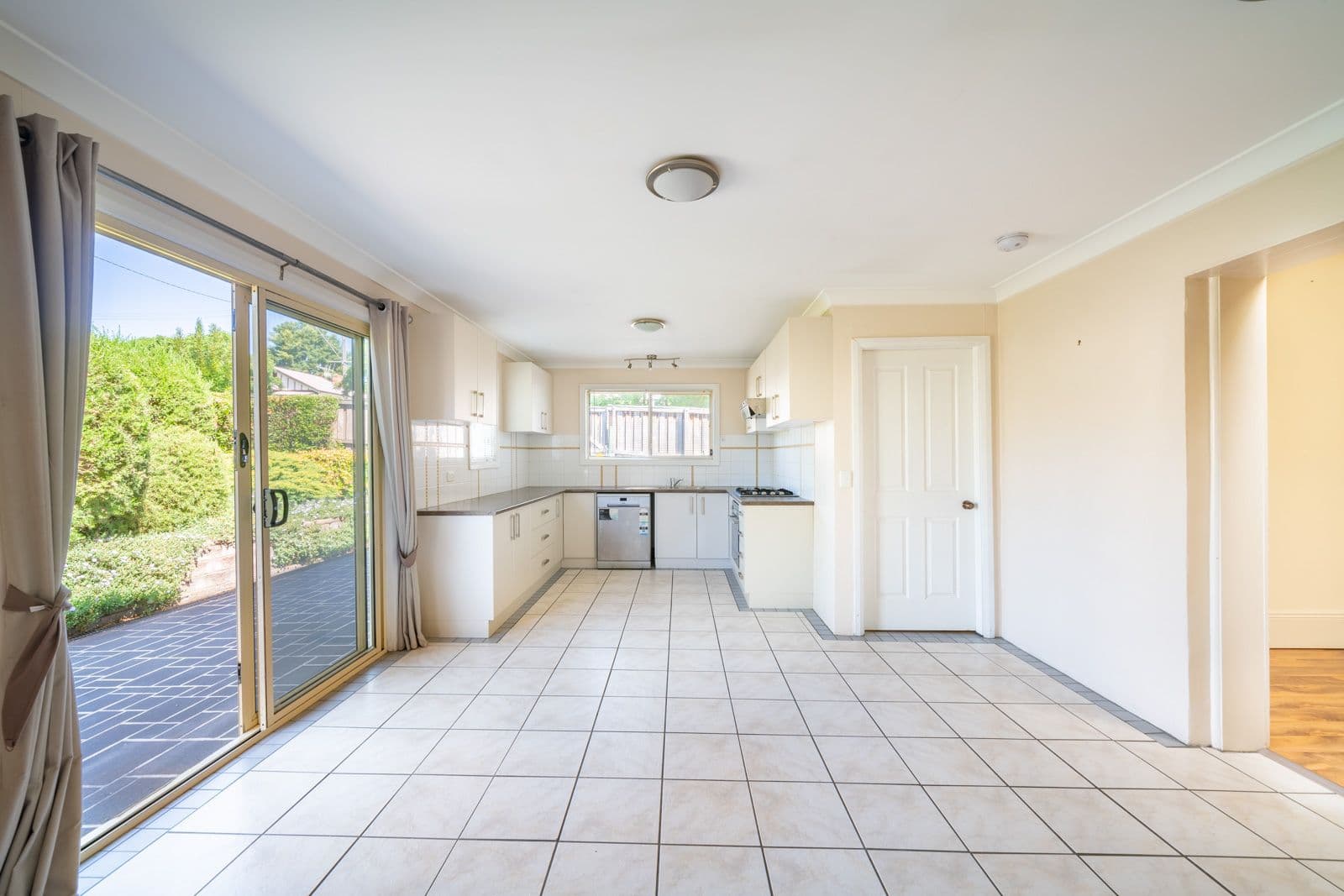 202 Keppel Street, Bathurst NSW 2795, Bathurst - Thumbnail 3