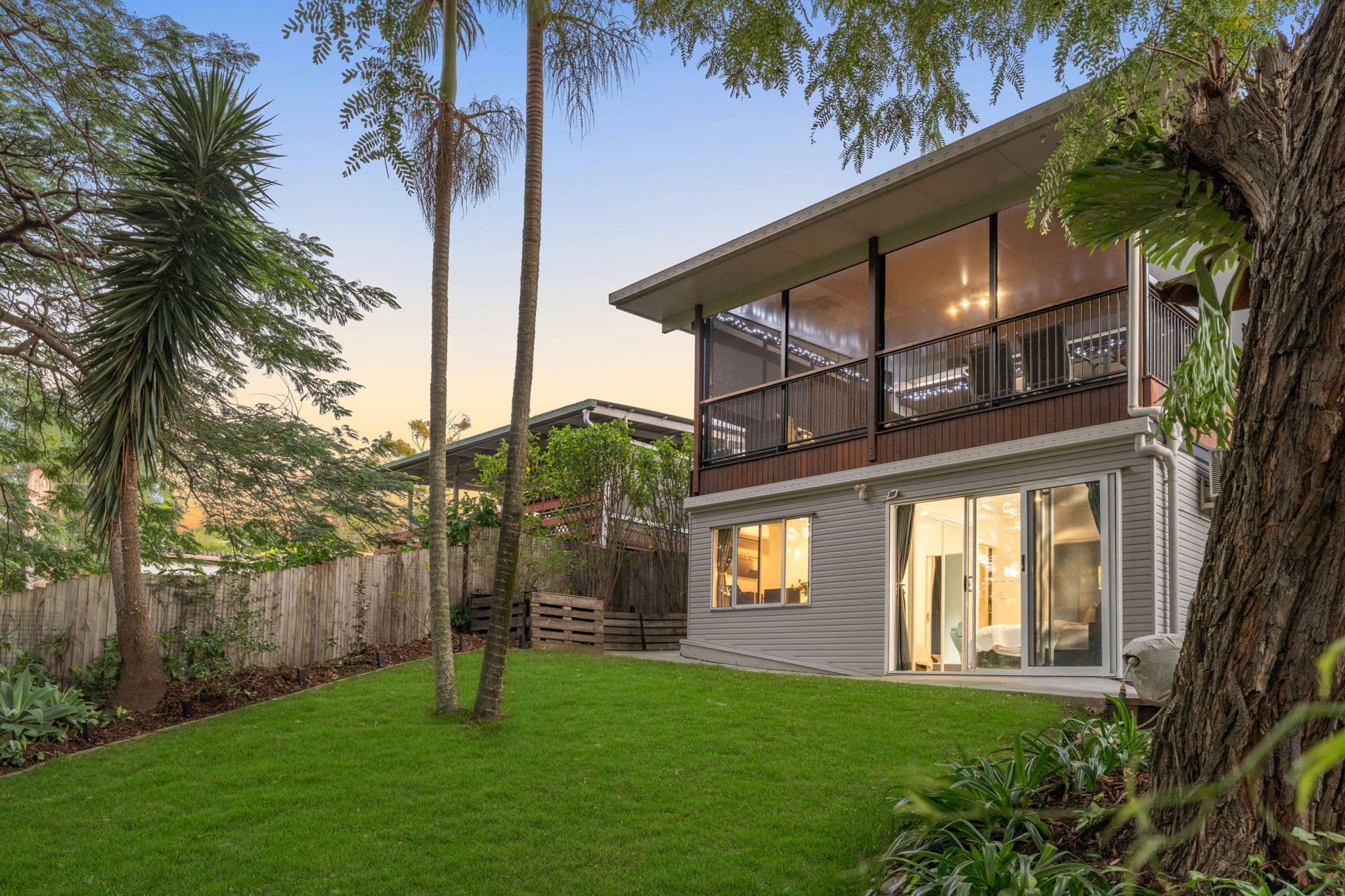 11 Oatland Crescent, Holland Park West QLD 4121, Holland Park West - Thumbnail 2