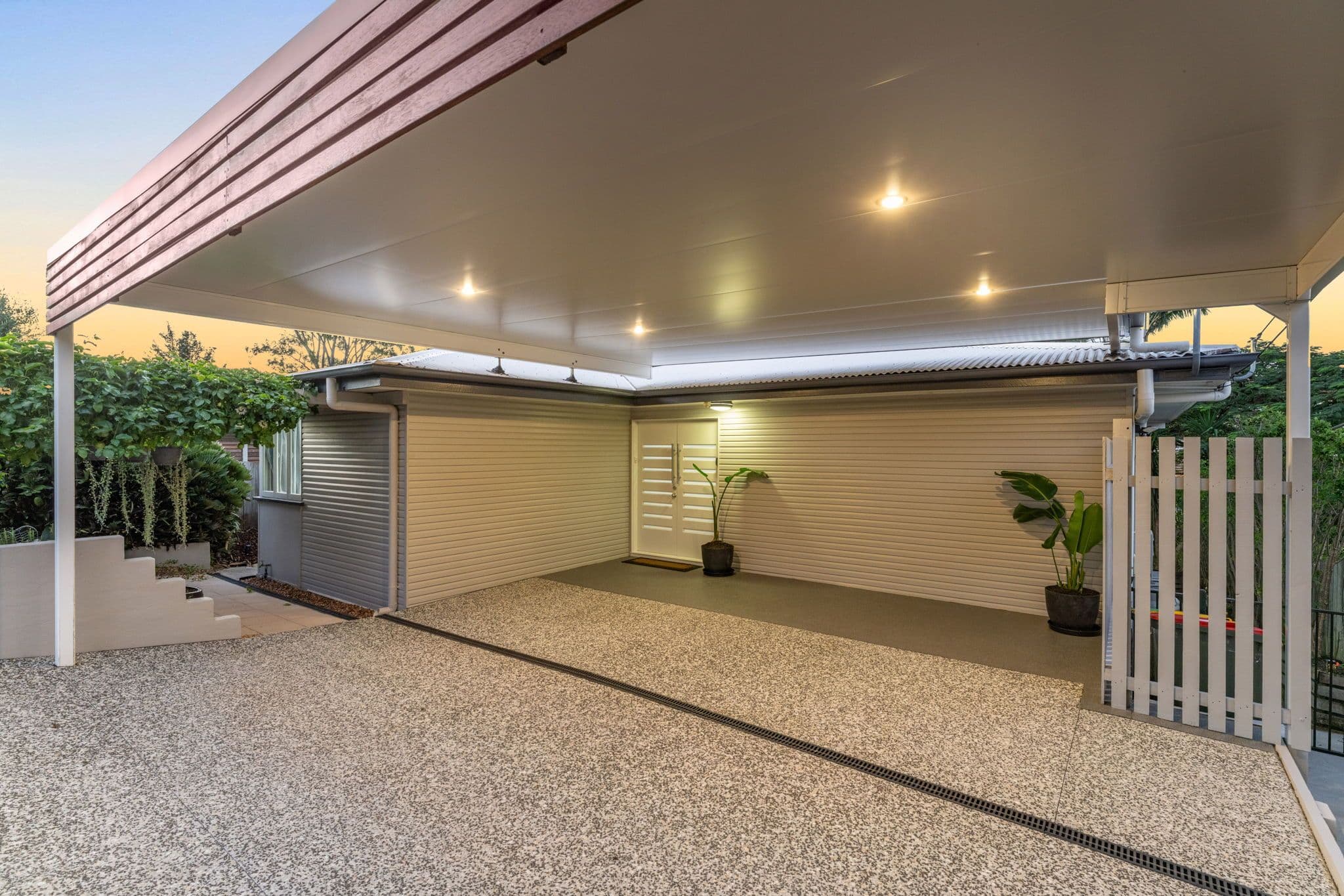 11 Oatland Crescent, Holland Park West QLD 4121, Holland Park West - Thumbnail 5