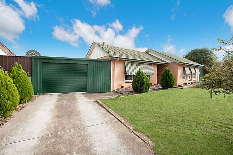 151 Mountain View Road, Briar Hill, Briar Hill - Image 1