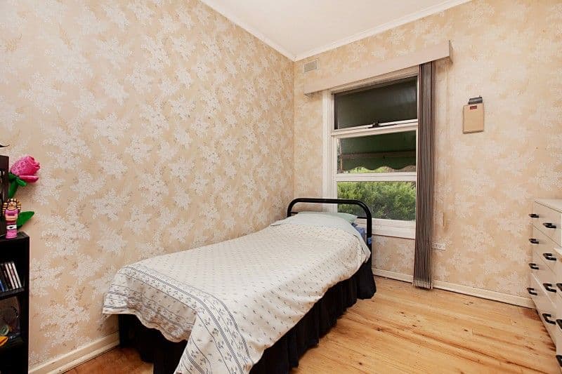 151 Mountain View Road, Briar Hill, Briar Hill - Thumbnail 7