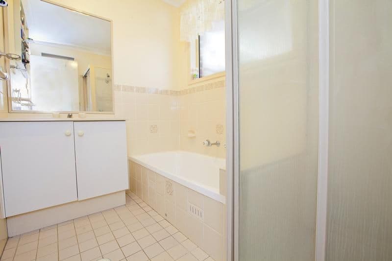 10 Jaspers Court, PRESTONS NSW 2170, Prestons - Thumbnail 7
