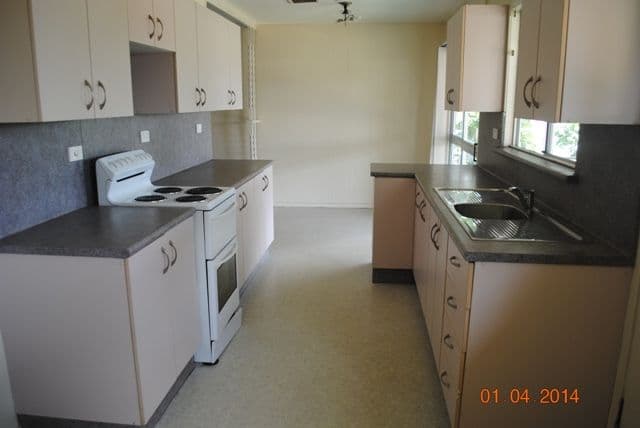 18 Milne Bay Road, MOUNT ISA QLD 4825, Mount Isa - Thumbnail 3