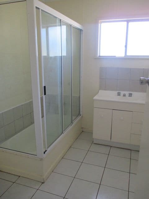 18 Milne Bay Road, MOUNT ISA QLD 4825, Mount Isa - Thumbnail 6