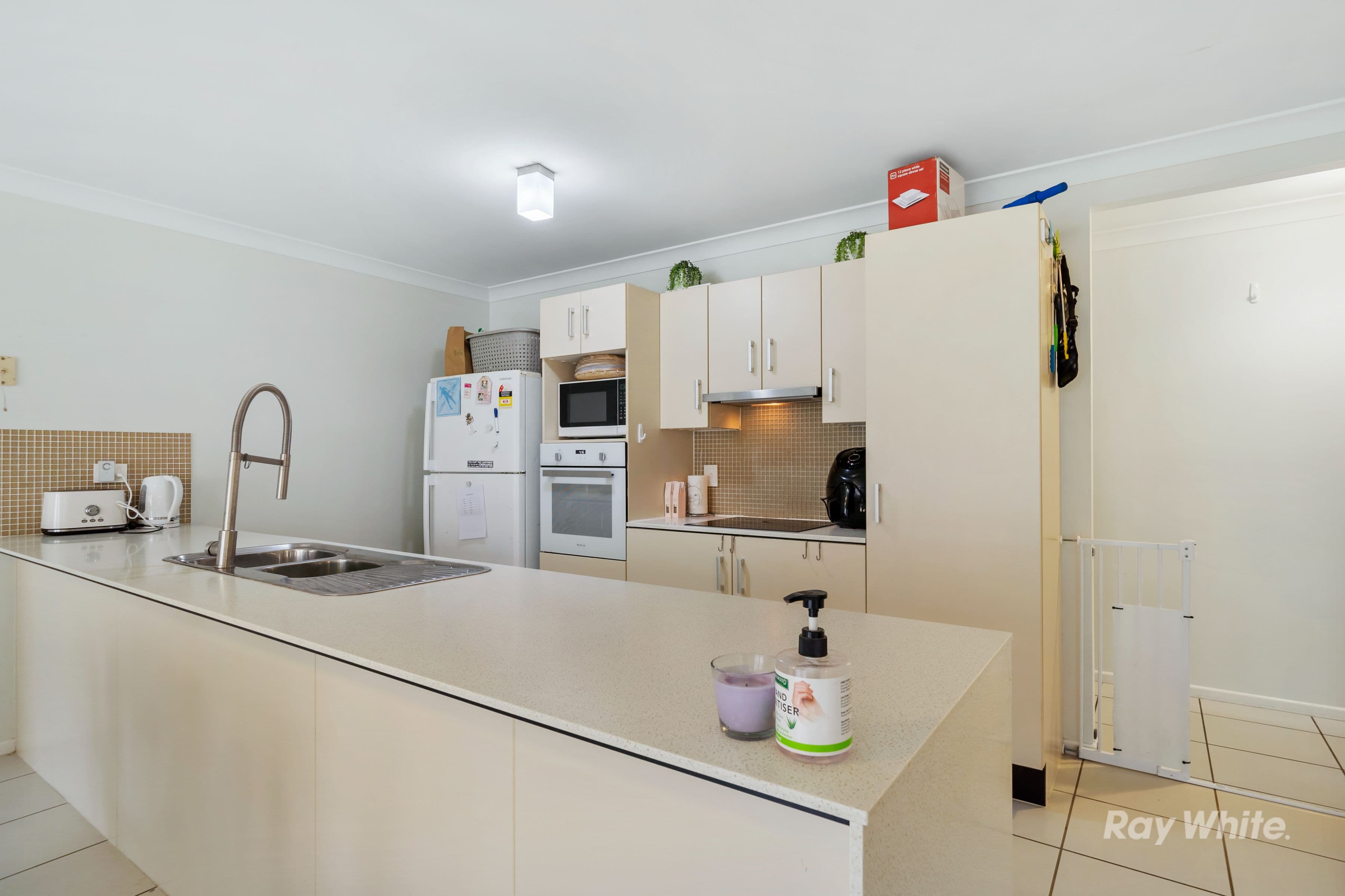40 Neilson Crescent, Riverview QLD 4303, Riverview - Thumbnail 5