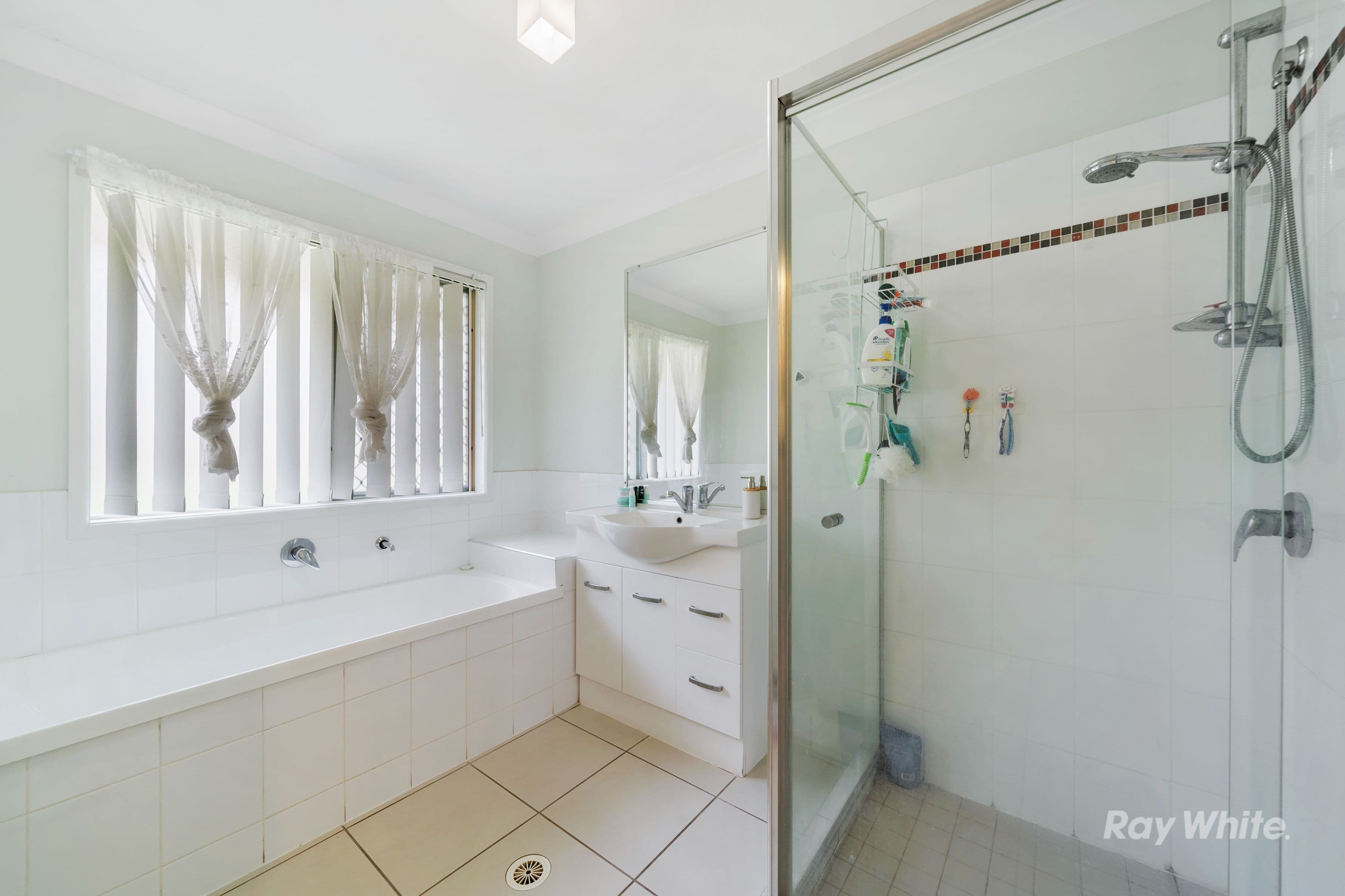 40 Neilson Crescent, Riverview QLD 4303, Riverview - Thumbnail 8