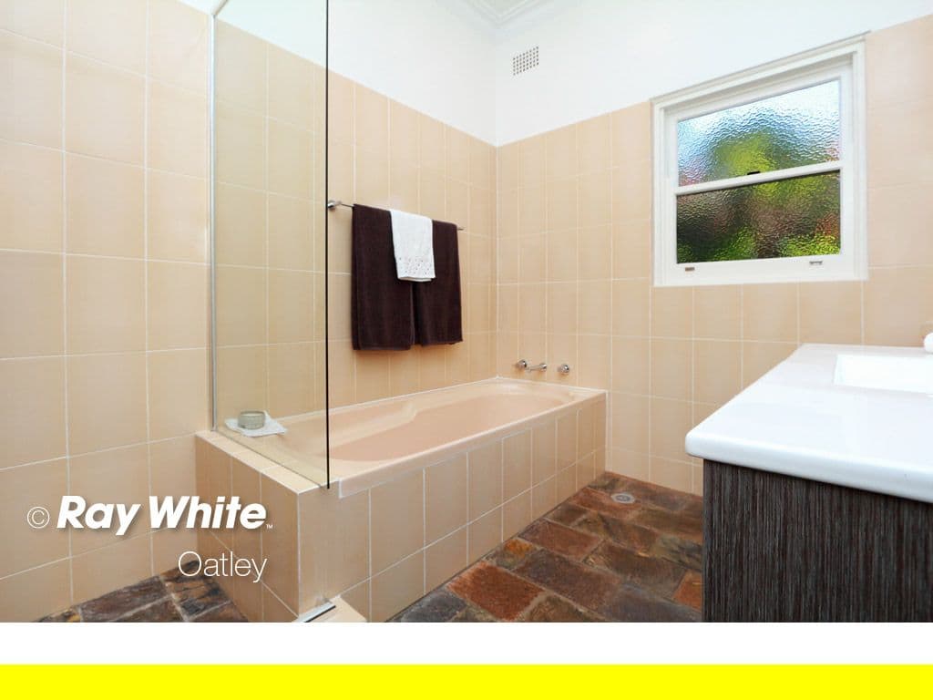 22 Macken Crescent, OATLEY NSW 2223, Oatley - Thumbnail 8