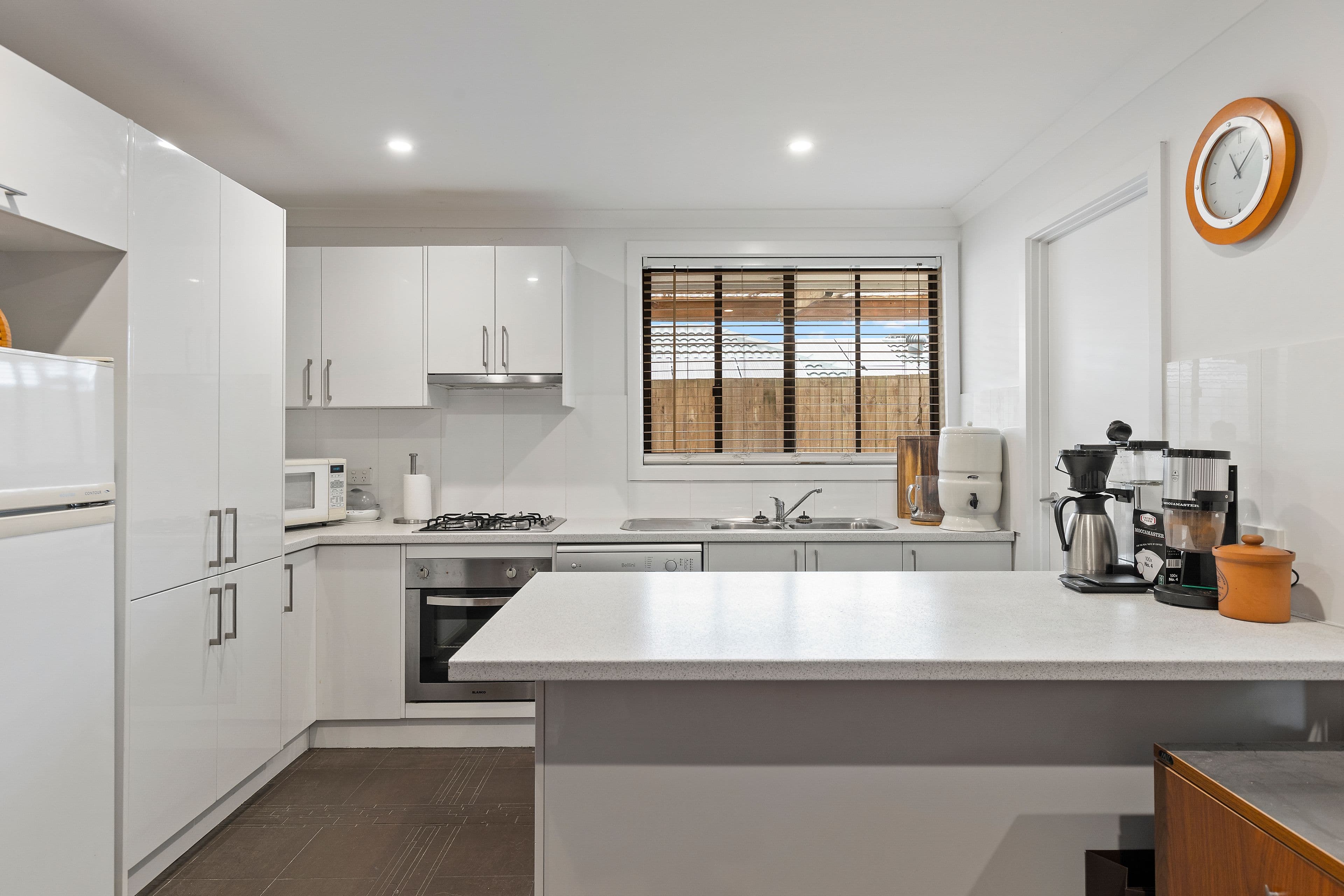 13 Kedleston Way, Rowville VIC 3178, Rowville - Thumbnail 2