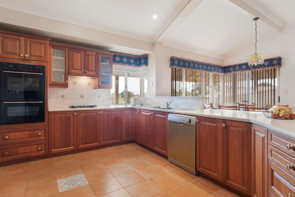 5 Sentry Close, Woodvale WA 6026, Woodvale - Thumbnail 2