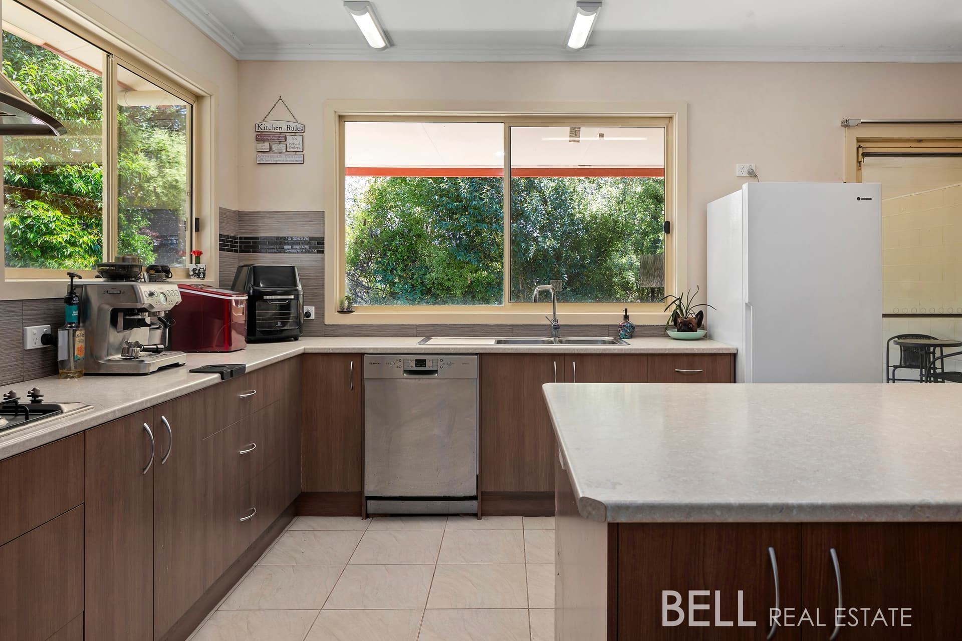 13 Ford Road, EMERALD, Emerald - Thumbnail 4