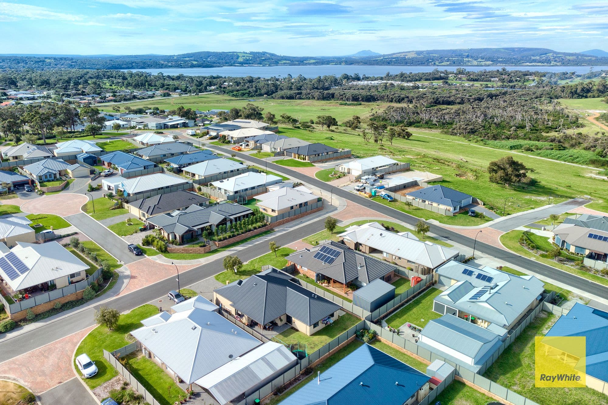 19 Grenfell Drive, Bayonet Head WA 6330, Bayonet Head - Thumbnail 4