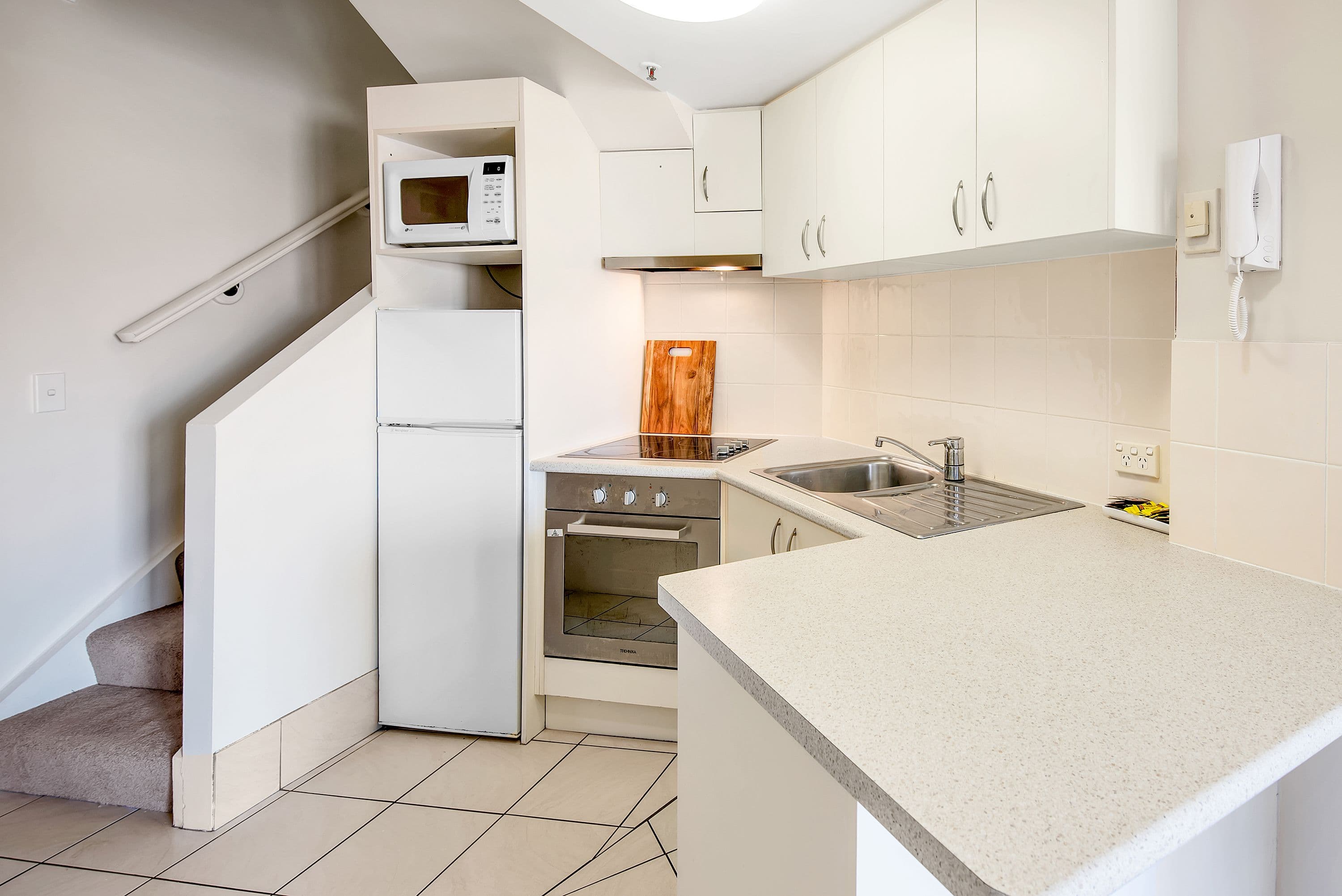 452-454 Marine Parade, Biggera Waters QLD 4216, Biggera Waters - Thumbnail 6