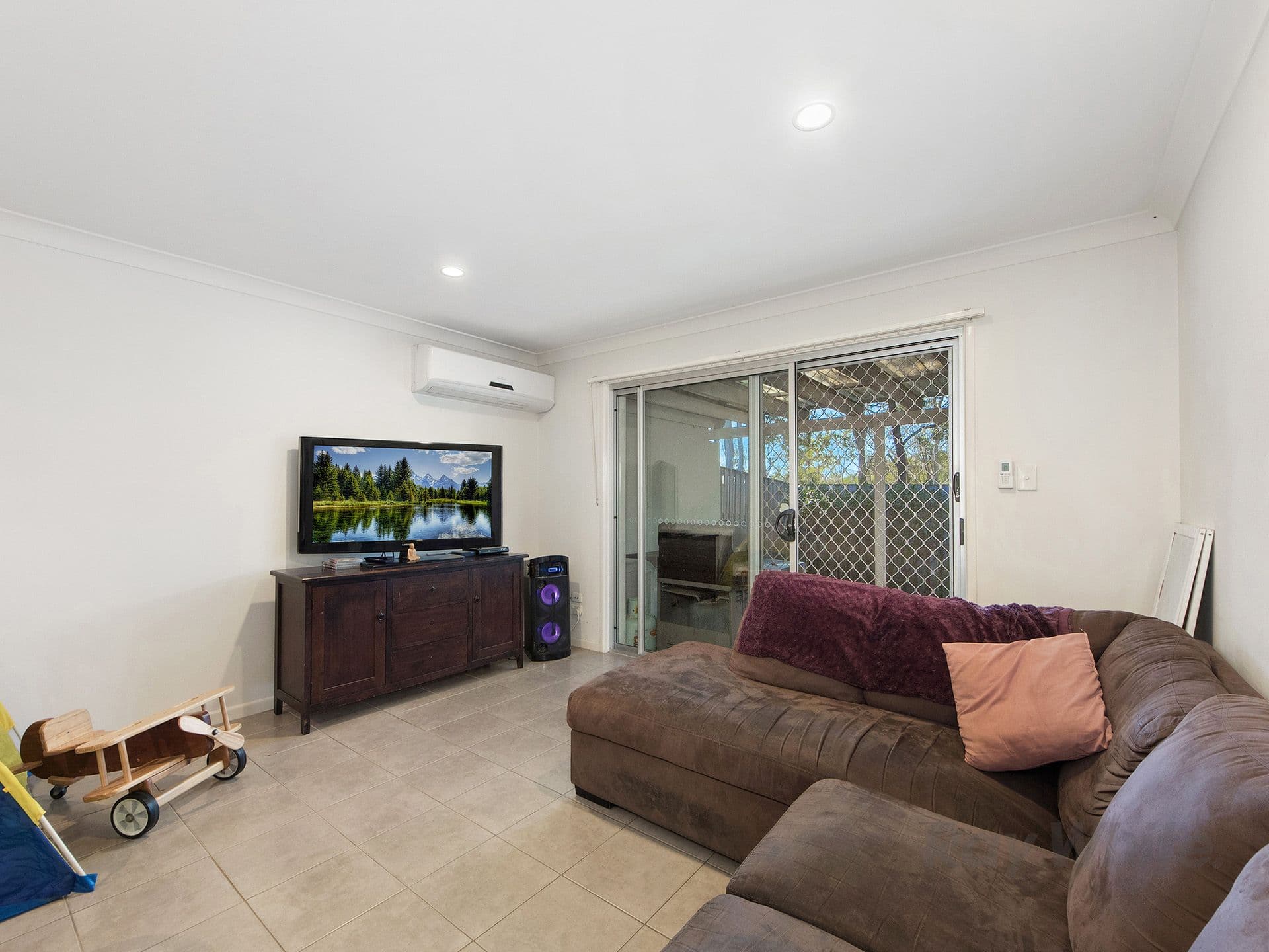 26 Benson Street, Ormeau QLD 4208, Ormeau - Thumbnail 3