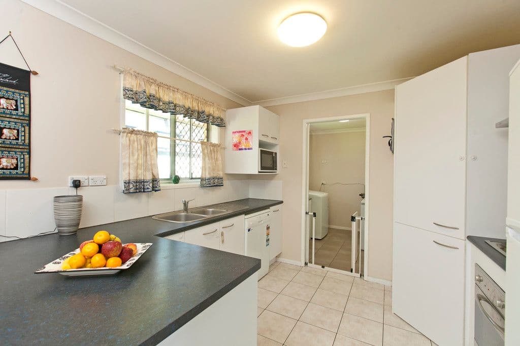 1 Devonshire Drive, ALEXANDRA HILLS QLD 4161, Alexandra Hills - Thumbnail 4