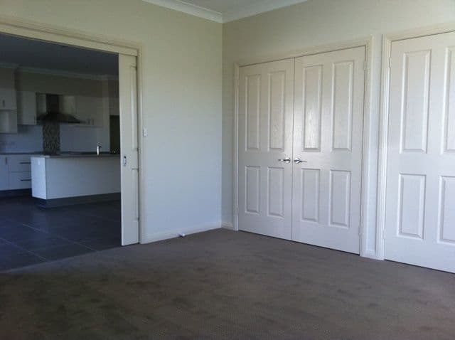 98 Braeburn Crescent, ORANGE NSW 2800, Orange - Thumbnail 4