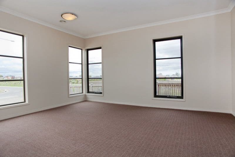 24 Muller Street, EPPING VIC 3076, Epping - Thumbnail 5