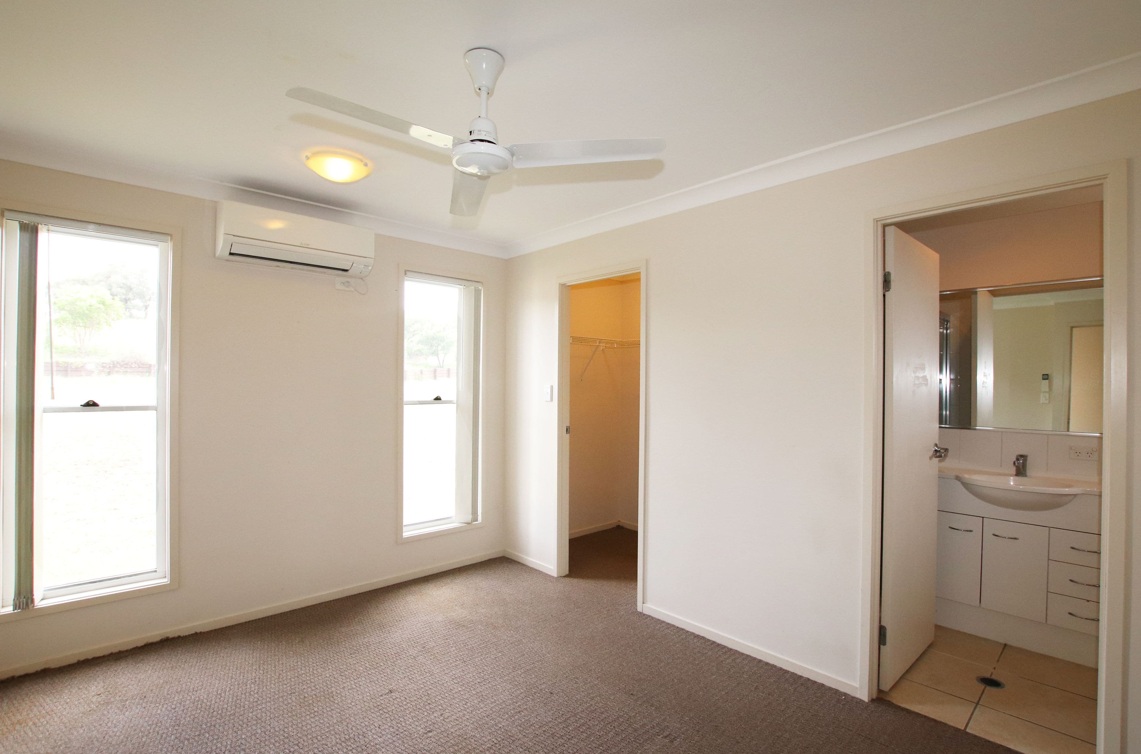 43 Panorama Drive, Biloela QLD 4715, Biloela - Thumbnail 3