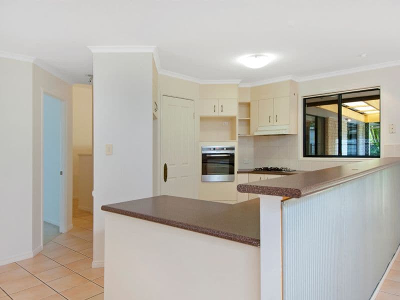 10 Phar Lap Court, LITTLE MOUNTAIN QLD 4551, Little Mountain - Thumbnail 4