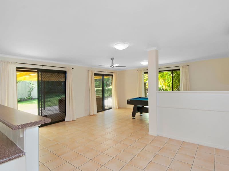 10 Phar Lap Court, LITTLE MOUNTAIN QLD 4551, Little Mountain - Thumbnail 5