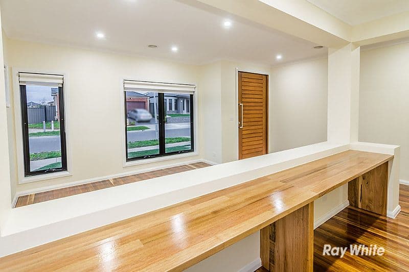 2 Cob Terrace, Clyde North VIC 3978, Clyde North - Thumbnail 5