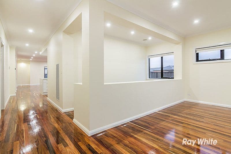 2 Cob Terrace, Clyde North VIC 3978, Clyde North - Thumbnail 7