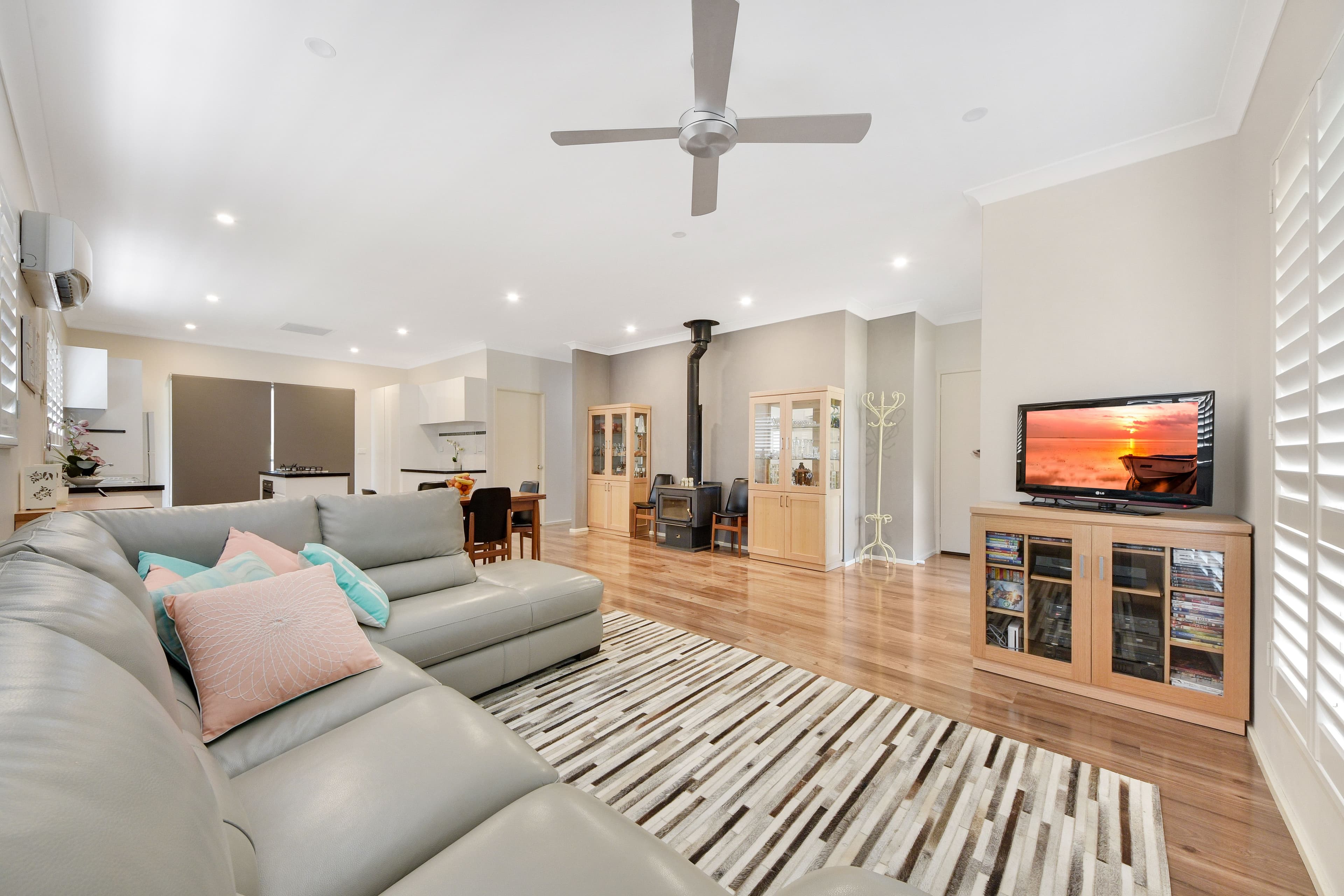 2 Maria Place, Oakdale - Thumbnail 2