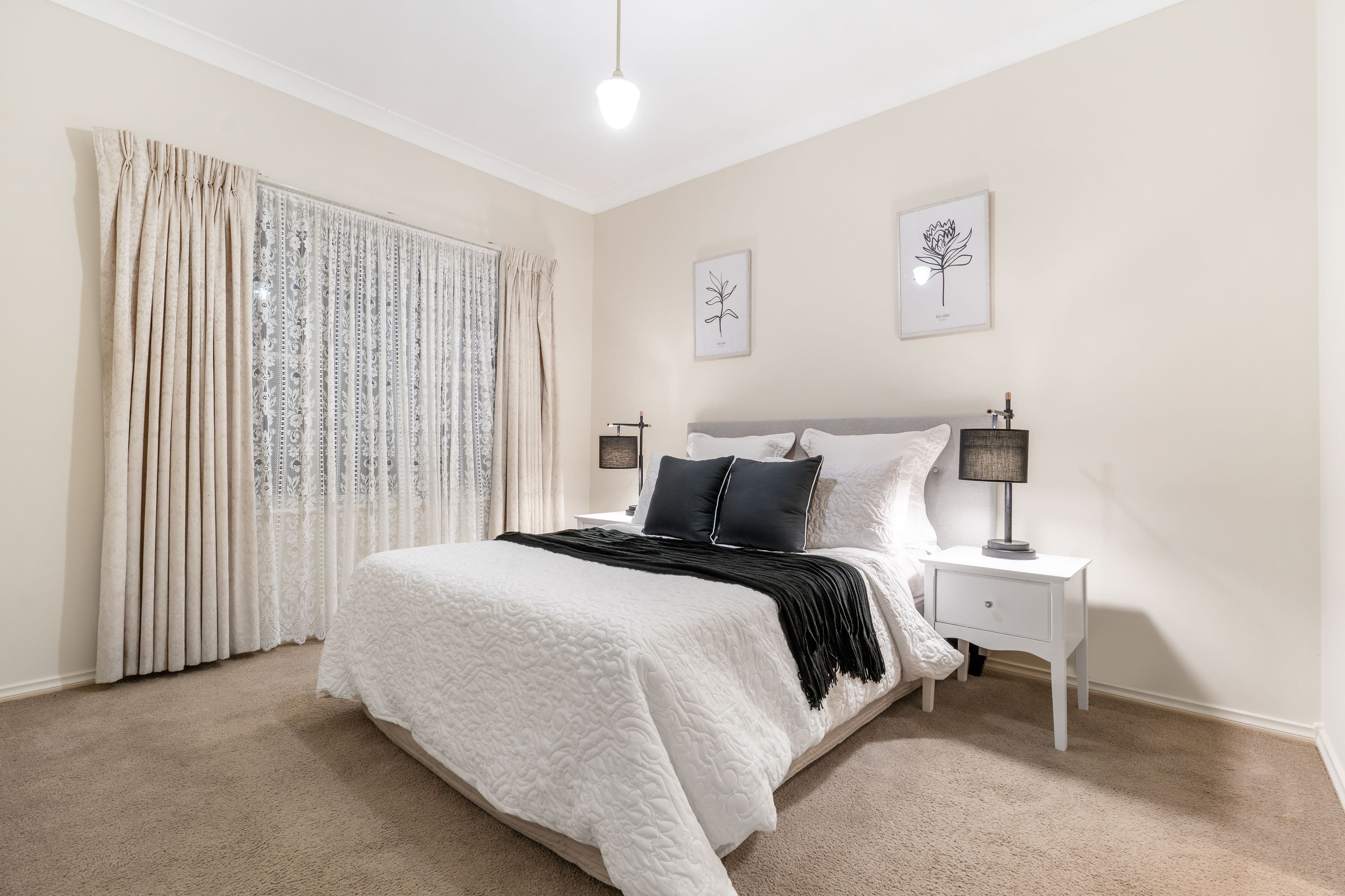 70 Oakview Parade, Caroline Springs VIC 3023, Caroline Springs - Thumbnail 2