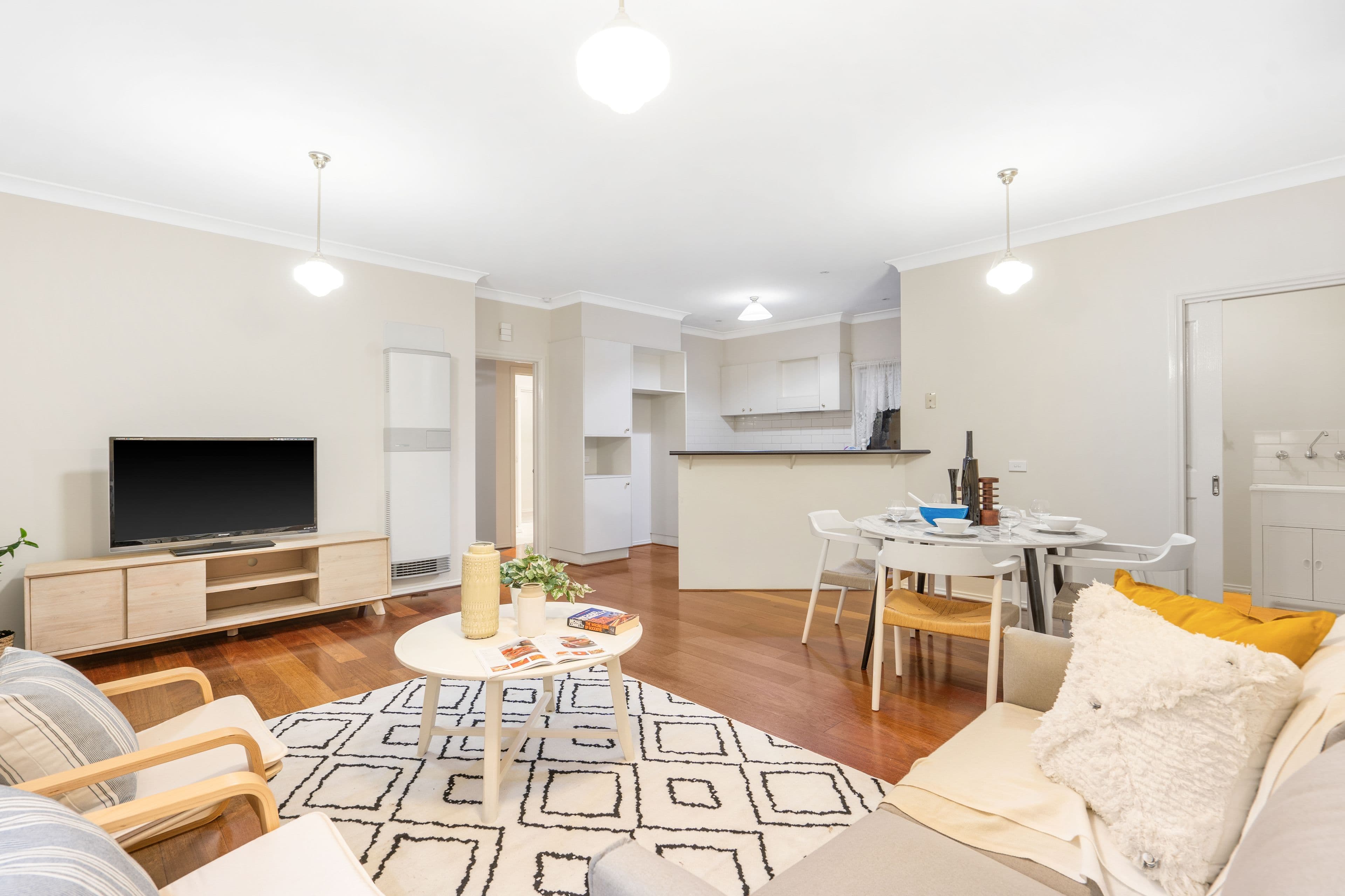 70 Oakview Parade, Caroline Springs VIC 3023, Caroline Springs - Thumbnail 7