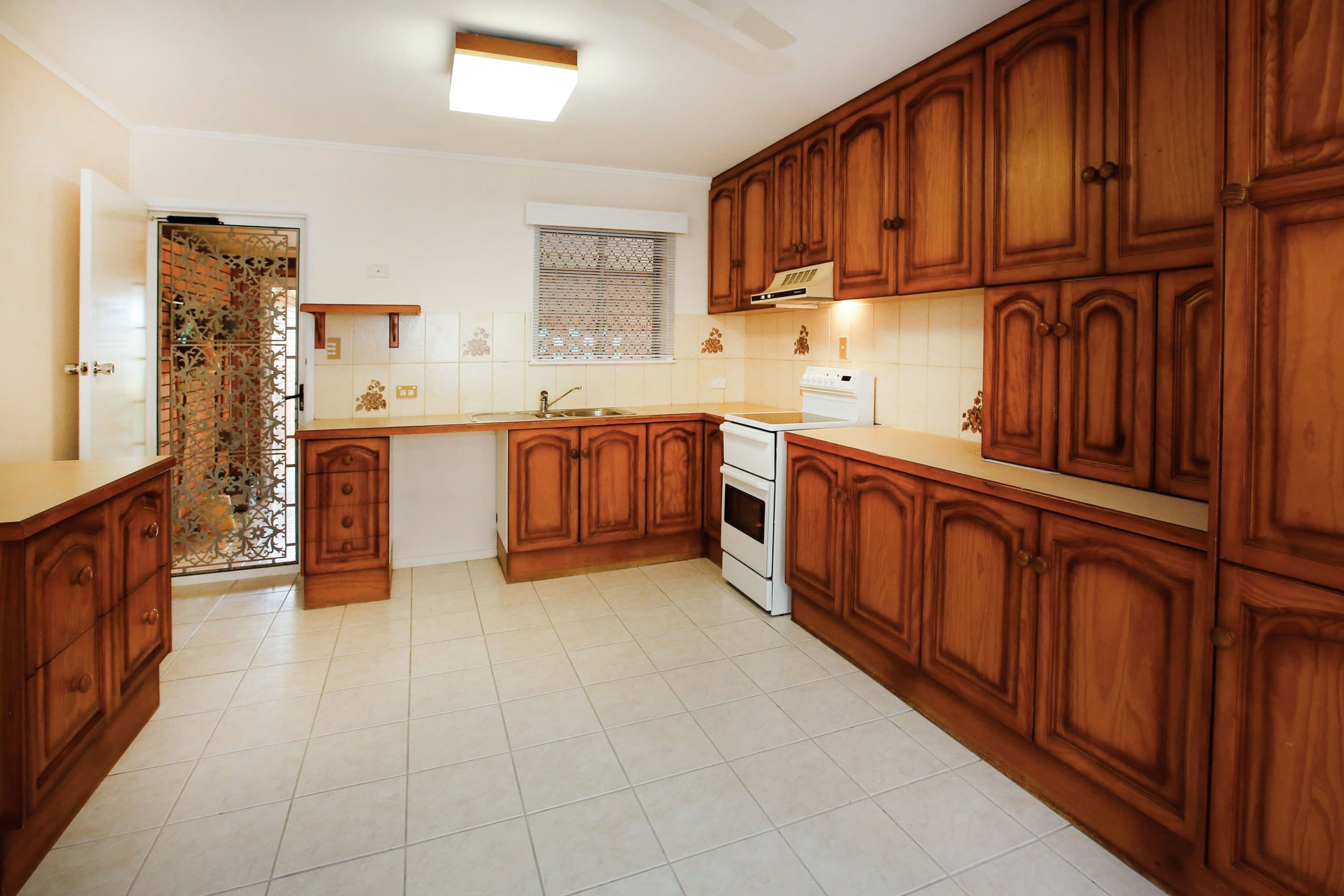 14 Warili Street, Aitkenvale QLD 4814, Aitkenvale - Thumbnail 2