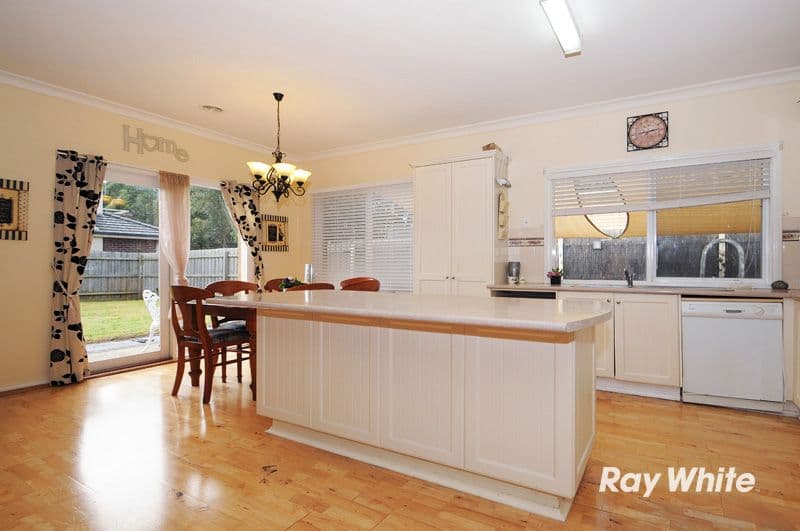 46 Henry Lawson Drive, LYNBROOK VIC 3975, Lynbrook - Thumbnail 3