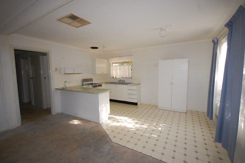 36 Napier Street, GOOLGOWI NSW 2652, Goolgowi - Image 1