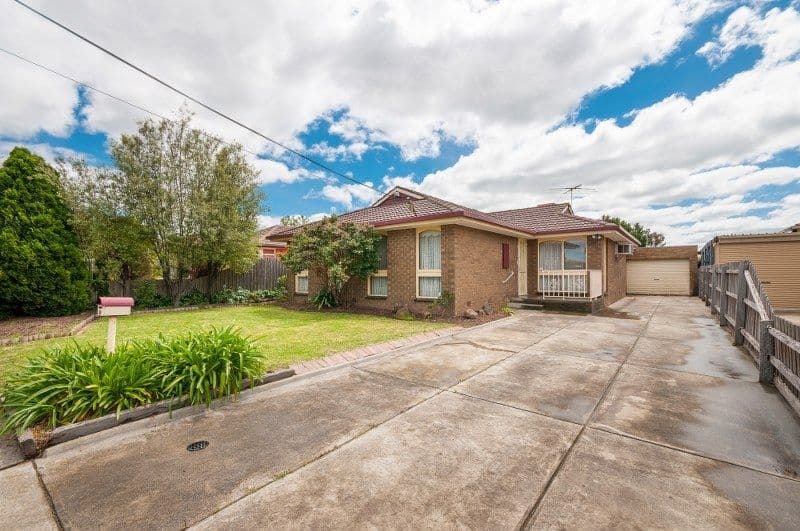 30 Wattleglen Street, CRAIGIEBURN VIC 3064, Craigieburn - Image 1