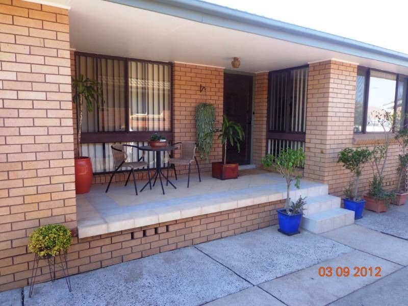 182 Sweethaven Road, BOSSLEY PARK NSW 2176, Bossley Park - Thumbnail 2